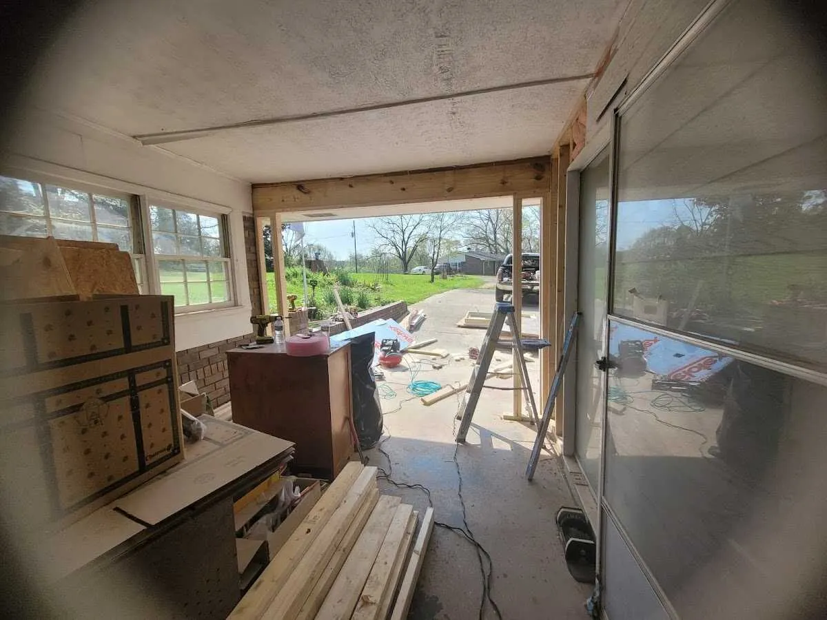 Air movers and dehumidifier for Drying & Dehumidification in Monona